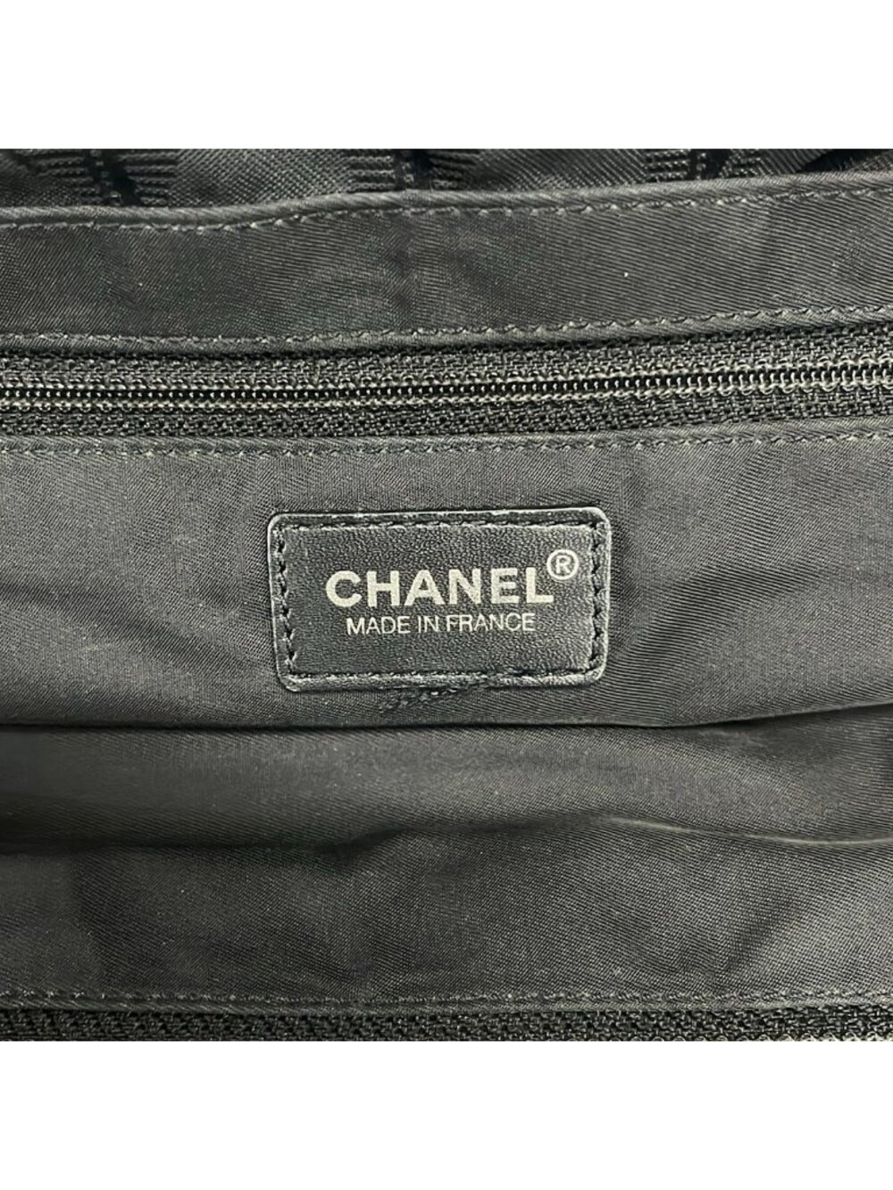 Chanel Tote New Travel Line MM Black Leather - Picture 9 of 11